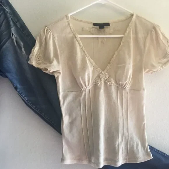 Vintage Y2K Delicate Scalloped Lace Ivory Pleated Romantic Blouse - Picture 8 of 13